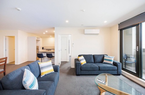 Palmerston North Apartment | Stylish Central Apartment | Secure | Walk to CBD, Dining & Events