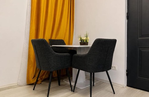 Old City Apartment | Stylish Central Apartment Cero Timisoara