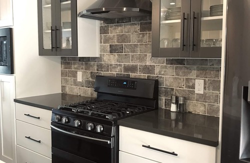West Central House | Stylish & Central Townhome-Perfect for Groups!