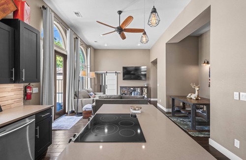 Sunnyside House | Stylish Church Conversion | Walk to LoHi