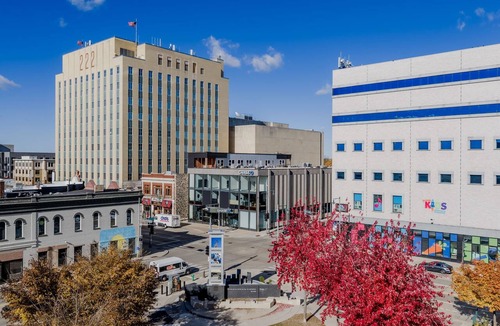 College Avenue Historic District Apartment | Stylish City View Apartment w/Free Parking