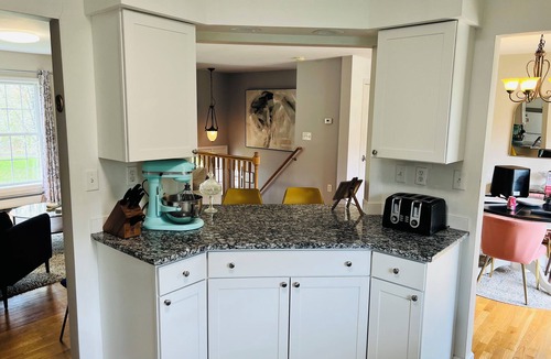 Accord House | Stylish, clean and comfortable 4-bedroom country home located in Accord