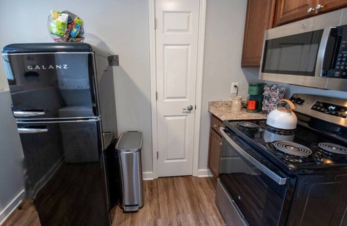 Oread Apartment | Stylish, comfortable, and just minutes from Mass Street