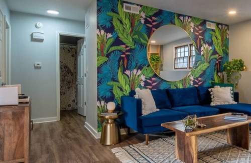 Oread Apartment | Stylish, comfortable, and just minutes from Mass Street