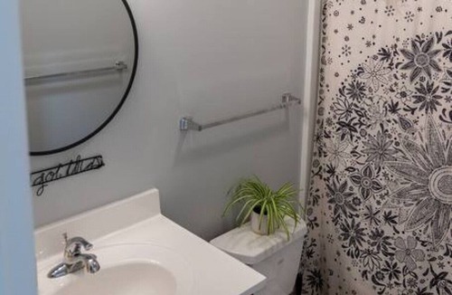 Oread Apartment | Stylish, comfortable, and just minutes from Mass Street