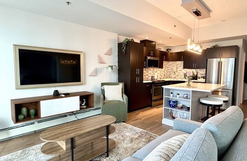 Victoria Park Condo | Stylish Condo steps from Stampede Park in Calgary's trendiest neighbourhood