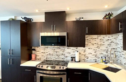 Victoria Park Condo | Stylish Condo steps from Stampede Park in Calgary's trendiest neighbourhood