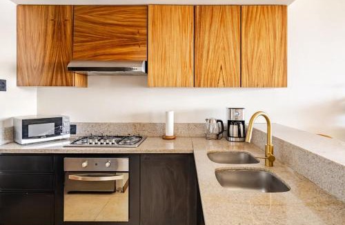 Jimenez Apartment | Stylish Condo with Beach Access
