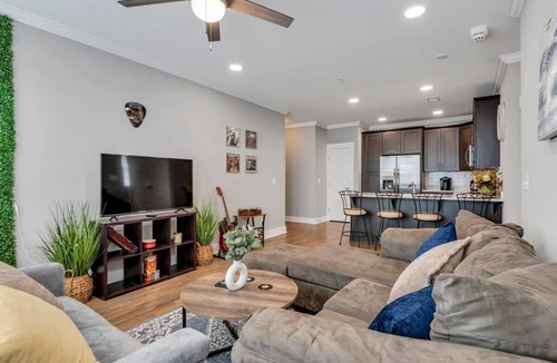 The Nations Condo | Stylish + Creative | The Nations Gem Mins to DT