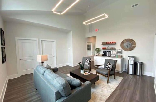 Clemson House | Stylish Dockside Townhome near Lake Hartwell
