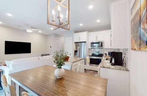 Downtown Condo | Stylish, dog-friendly townhome with firepit & enclosed yard - blocks to downtown