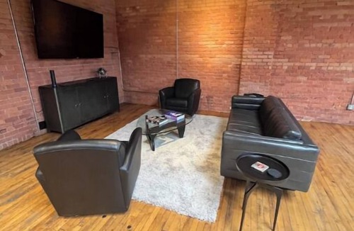 Downtown Detroit Apartment | Stylish Downtown Loft!