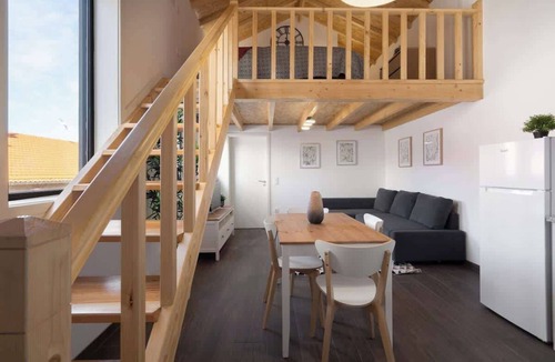 Santa Marinha House | Stylish Duplex | Terrace & River View by Host Wise
