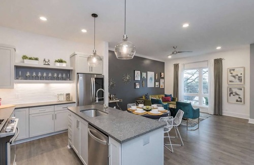 Nashville Condo | Stylish East Nashville getaway perfect for groups!