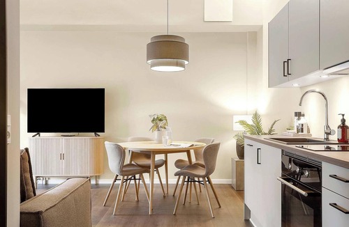 Vesterbro Apartment | Stylish Easy-Access Ground Floor Apartment for 4