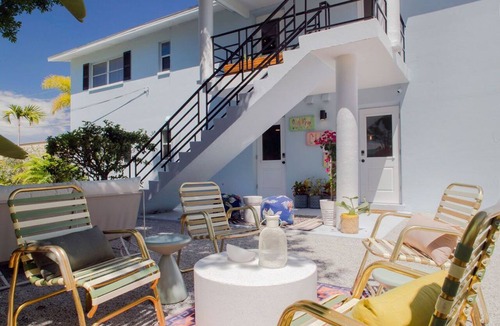 Pasadena On The Gulf Apartment | Stylish & Eclectic Modern 2/2 Apt - WeArePeaceful