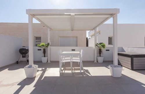Santiago de la Ribera Villa | Stylish Villa with (heated) private pool - 900 meters from the beach