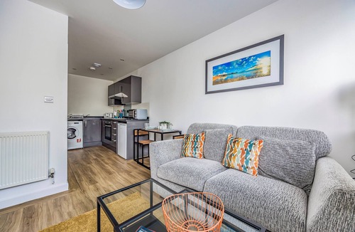 Portsmouth City Centre Apartment | Stylish Flat in the City Centre - Pass the Keys
