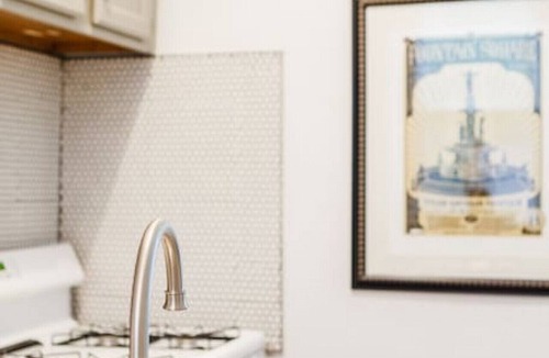 Mount Auburn Apartment | Stylish Flat in Walkable Downtown w/Parking