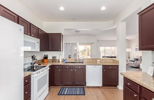 Surprise House | Stylish & Freshly updated 2BD 2BA with Firepit!