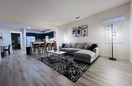 Oxnard House | Stylish & Fully Renovated Home!