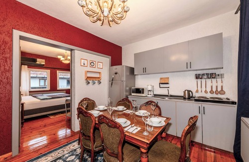 Karakoy Apartment | Stylish Galata 3BR w/Balcony & Bosphorus View/AC