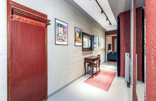 Karakoy Apartment | Stylish Galata 3BR w/Balcony & Bosphorus View/AC
