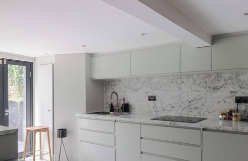 Islington Apartment | Stylish Georgian Townhouse w Sun Terrace Garden