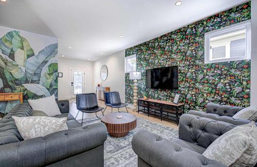 Fall Creek Place House | Stylish Getaway with Hot Tub-Near Downtown Indy-Family Friendly
