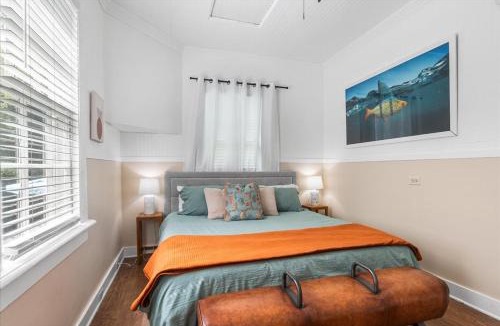 Mobile House | Stylish Historic Home 5 Min Walk to Downtown