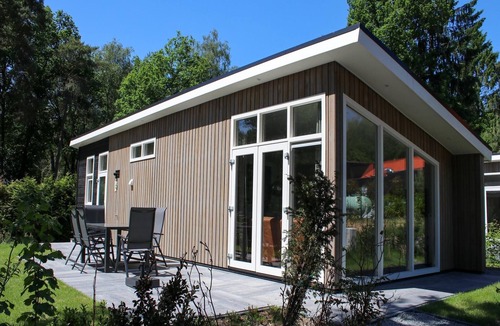 Bosgebied Hoenderloo House | Stylish Hoenderloo Family Bungalow