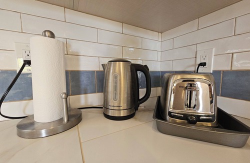 North Alameda Apartment | Stylish Lakewood 2 bed w/West Facing Balcony