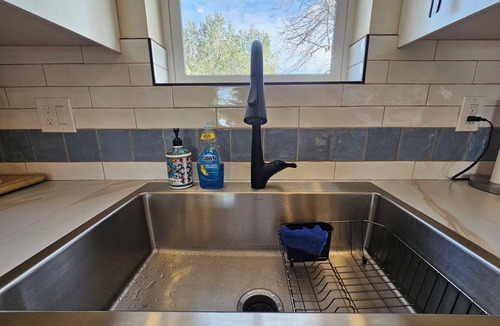 North Alameda Apartment | Stylish Lakewood 2 bed w/West Facing Balcony