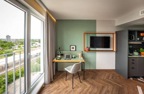 Altglienicke Hotel | Stylish Modern Accommodation Perfect for Stress-Free Getaways near Attractions