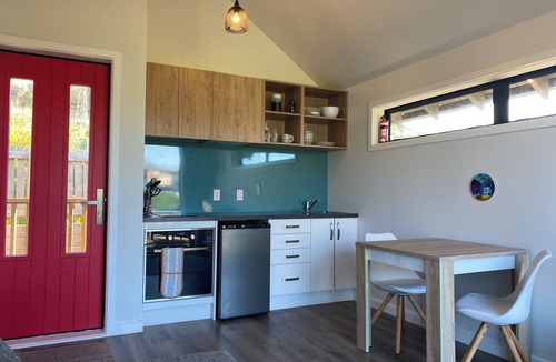 Castlepoint Apartment | Stylish modern apartment with stunning lighthouse views, close to the beach