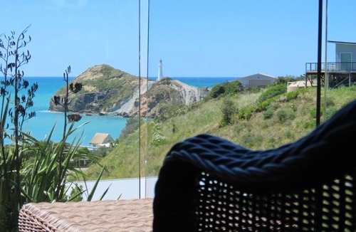 Castlepoint Apartment | Stylish modern apartment with stunning lighthouse views, close to the beach