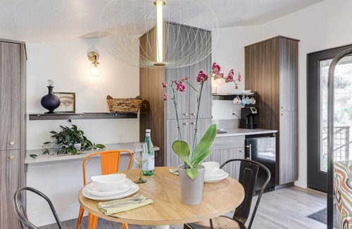 Quail Ridge Apartment | Stylish & Modern Boise Studio w/Foothills Views!