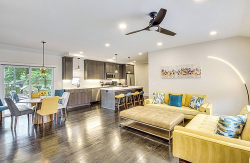 Lenexa Cottage | Stylish & Modern Lenexa Haven w/Fire Pit & Deck!
