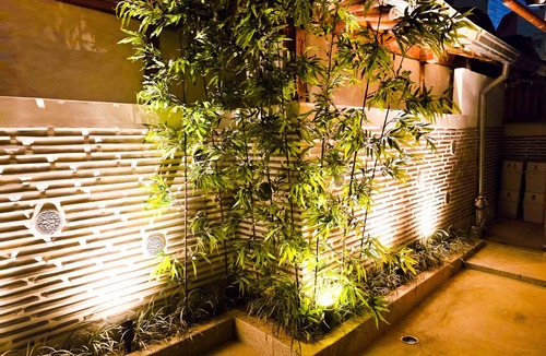 Sungin-dong Villa | Stylish & mordern korean Hanok 1minute away from Dongmyo St.