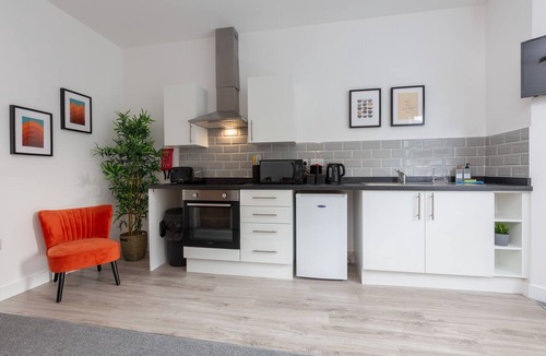 Blackpool Town Center Apartment | Stylish One Bed Apartment, Sleeps 4, Central location