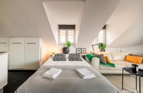 Bairro Alto Apartment | Stylish Penthouse Studio w Terrace by Porta85