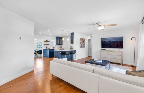 Willoughby Acres House | Stylish Pool Home Close to the Beach