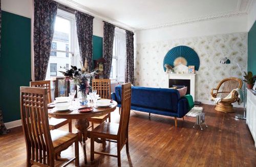 Cupar Apartment | Stylish Private Flat Near St. Andrews Golf Course