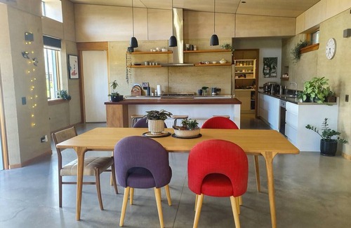 Lake Hawea House | Stylish Rammed Earth Lake Hawea House on Large Section