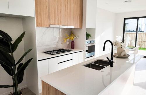 Karaka House | Stylish Retreat - Modern Comfort & Relaxing Stay