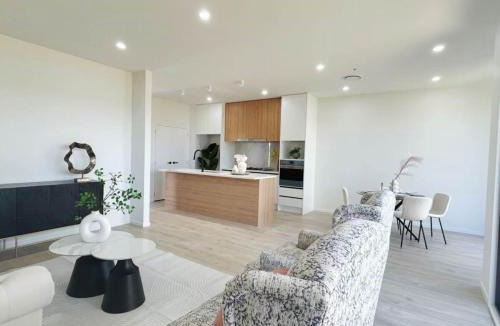 Karaka House | Stylish Retreat - Modern Comfort & Relaxing Stay