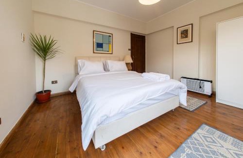 Agouza House | Stylish room in Shared apartment