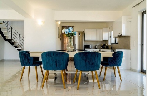 Agios Nikolaos Villa | Stylish Sea View Villa, A/C, Private Pool, Panoramic Vistas - Just 4 mins drive from Elounda!