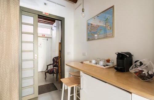 Castello House | Stylish Self-Contained Room & Bath in Castello between Biennale & San Marco