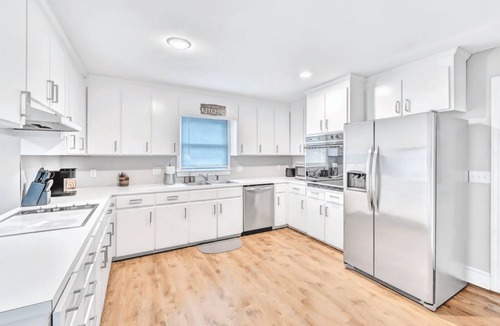 Brookhaven House | Stylish Single-Level 3BR Close to Downtown & RDU